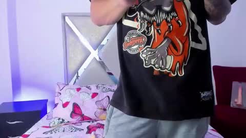 wyatt online show from November 25, 12:26 pm