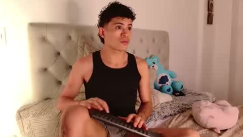 Snapshot of wyatt_444 chatting on February 19, 9:25 pm wyatt online show from February 19, 9:25 pm