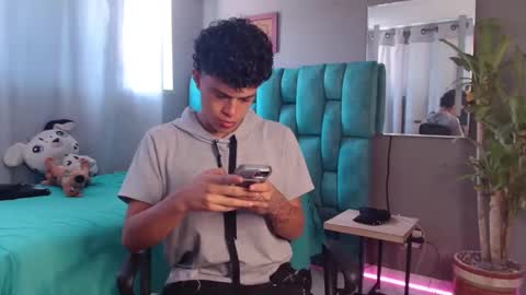 Snapshot of wyatt_444 chatting on January 23, 4:48 pm wyatt online show from January 23, 4:48 pm