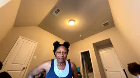 Wynter Heat online show from November 5, 6:54 pm