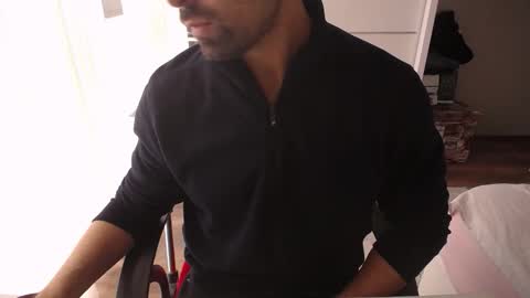 Mr. Lonely online show from October 29, 10:39 am