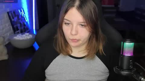 LOVE NERDS ONLY online show from October 8, 4:40 am