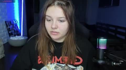 LOVE NERDS ONLY online show from February 24, 2:30 am