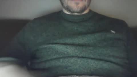 Snapshot of x_yes chatting on December 21, 11:24 pm x_yes online show from December 21, 11:24 pm