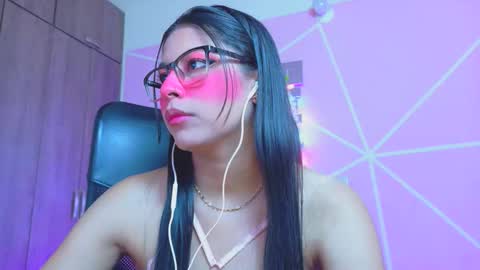 XALLYSONX online show from April 27, 1:52 pm