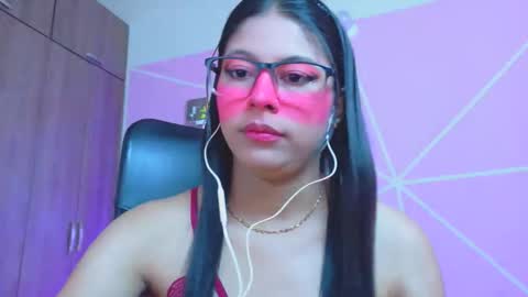 XALLYSONX online show from May 1, 12:10 pm