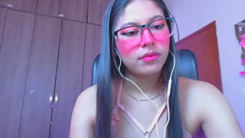 XALLYSONX online show from July 9, 12:20 pm
