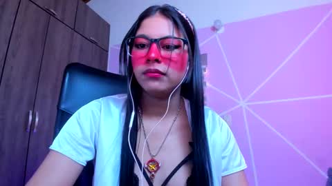 XALLYSONX online show from November 29, 11:40 am