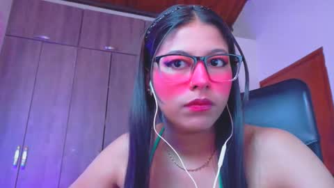 XALLYSONX online show from March 4, 12:02 pm