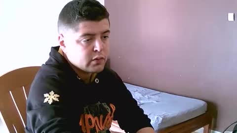 Snapshot of xander717742 chatting on October 17, 8:40 am arab bigdick online show from October 17, 8:40 am