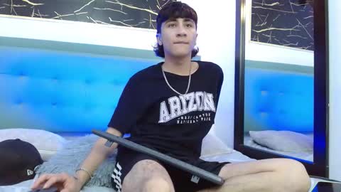 xandergrey8 online show from February 5, 8:45 pm