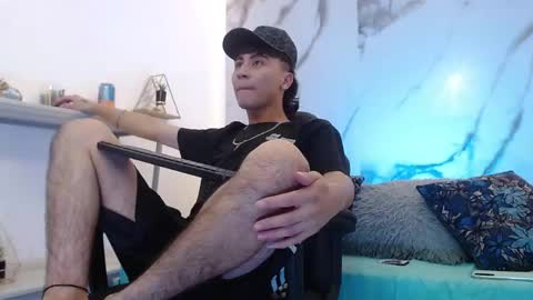 xandergrey8 online show from April 24, 8:00 pm