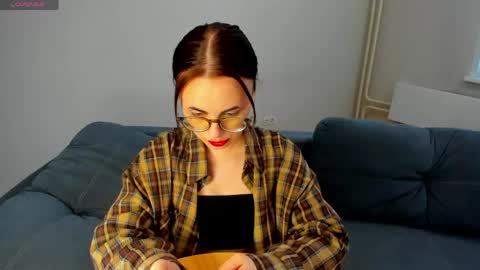 Alice online show from May 22, 11:39 am