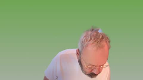 X4RK3V15 online show from December 14, 7:03 pm