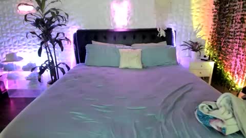b 3 online show from April 24, 2:13 am