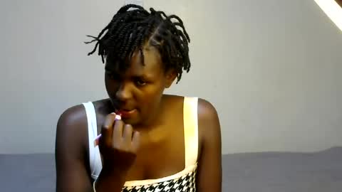 xeenah online show from July 28, 1:03 am