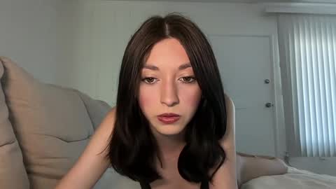 xenadreamx online show from August 7, 12:09 am