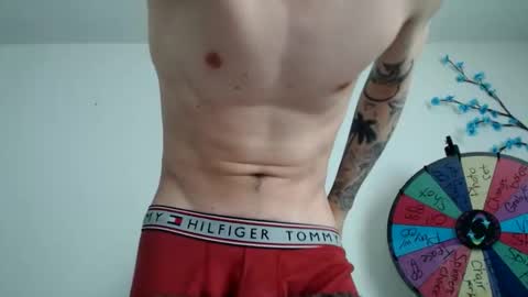 xgoonxmasterx online show from May 12, 9:24 pm