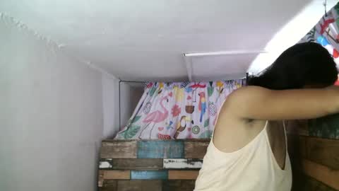 xgurlxlaloox online show from June 7, 4:17 am