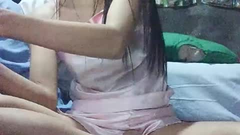 Snapshot of xhotskinny69x chatting on March 9, 9:57 pm xhotskinny69x online show from March 9, 9:57 pm