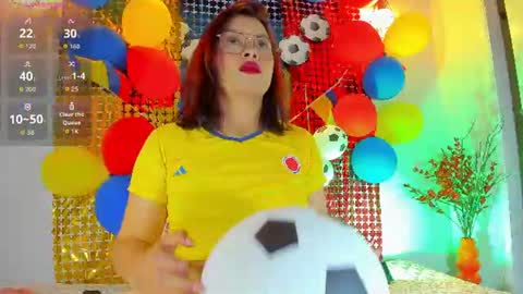 tifanny  online show from June 17, 6:57 pm
