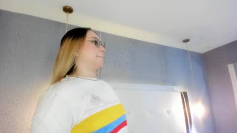   ximena  online show from July 7, 12:31 pm