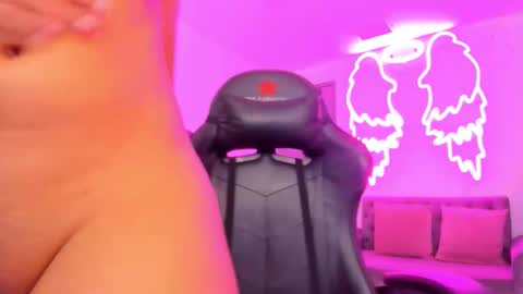 xiomara_cortes online show from October 14, 7:28 pm