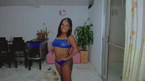 Snapshot of xiomy_winklar chatting on February 2, 1:12 am xiomy winklar online show from February 2, 1:12 am