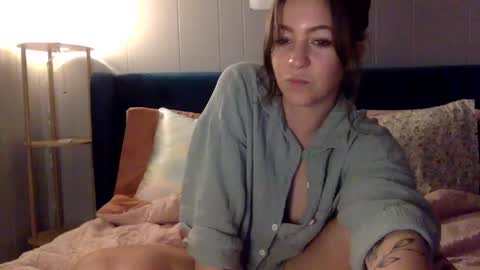 xLacyy online show from February 11, 4:27 am