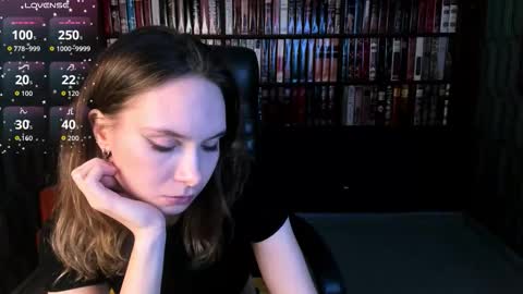 Linda online show from November 30, 12:56 pm