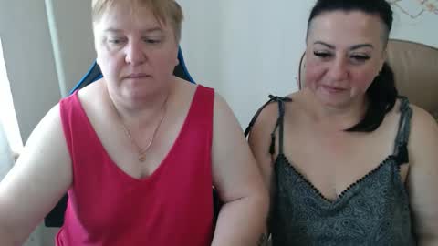 XMollyJaneX online show from September 12, 7:10 am