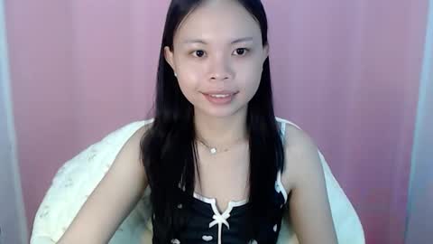 nathalie online show from April 28, 2:27 am