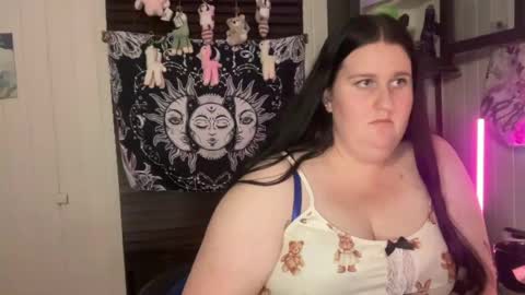xopeachybaby online show from July 20, 10:39 am
