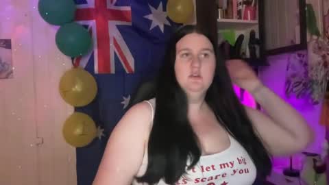 xopeachybaby online show from July 15, 10:42 am