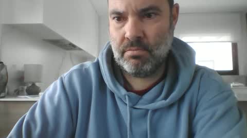 xoriso online show from March 28, 5:25 pm