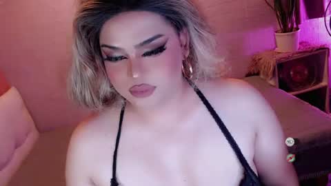 xsabbylicious69 online show from August 1, 2:02 am