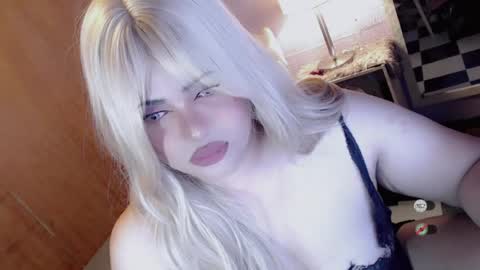 xsabbylicious69 online show from July 18, 2:24 am
