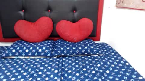 xshopyx online show from April 25, 4:03 am