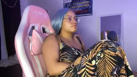 xStarGazingx online show from July 8, 7:34 am