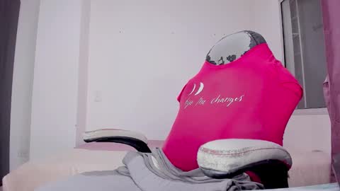 xtalianahotx online show from March 11, 2:58 am