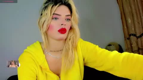 Femboy Exotic online show from June 23, 8:33 am
