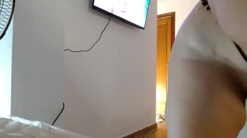 thiagoeva online show from July 10, 8:52 am