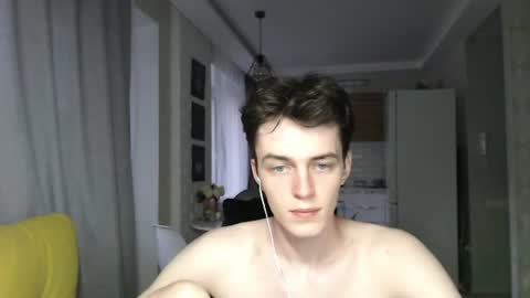 traqqq online show from July 28, 4:39 pm