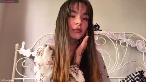 Lily online show from July 10, 12:10 pm
