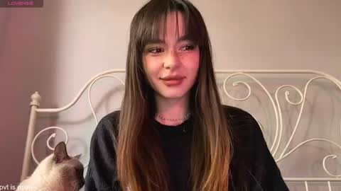 Lily online show from July 9, 11:58 am