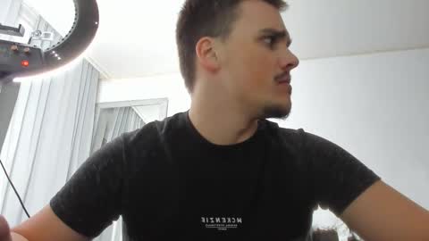 raul online show from December 22, 7:20 pm