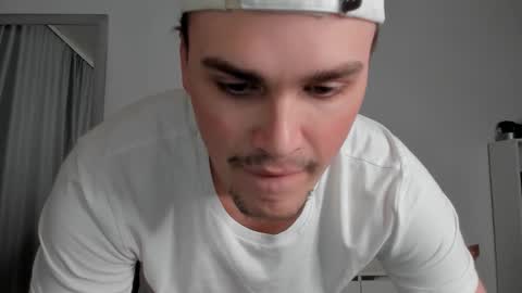 raul online show from March 10, 4:50 am