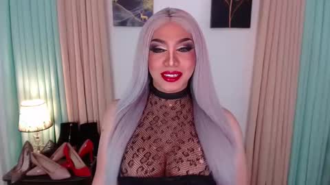 xxeroticdhaliaxx online show from December 15, 3:35 am