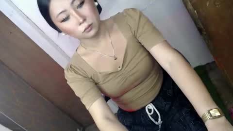 Janae online show from March 18, 2:39 am