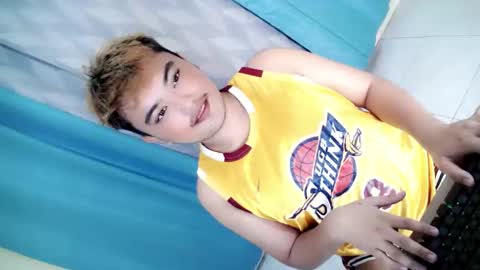 Loyd online show from November 10, 4:32 pm